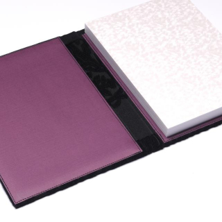 designbooks FASHION - gefertigt aus exklusivem Designerstoff